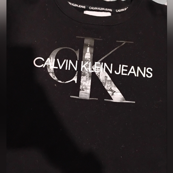 Calvin Klein Jeans Black Crewneck Sweater - Picture 3 of 9